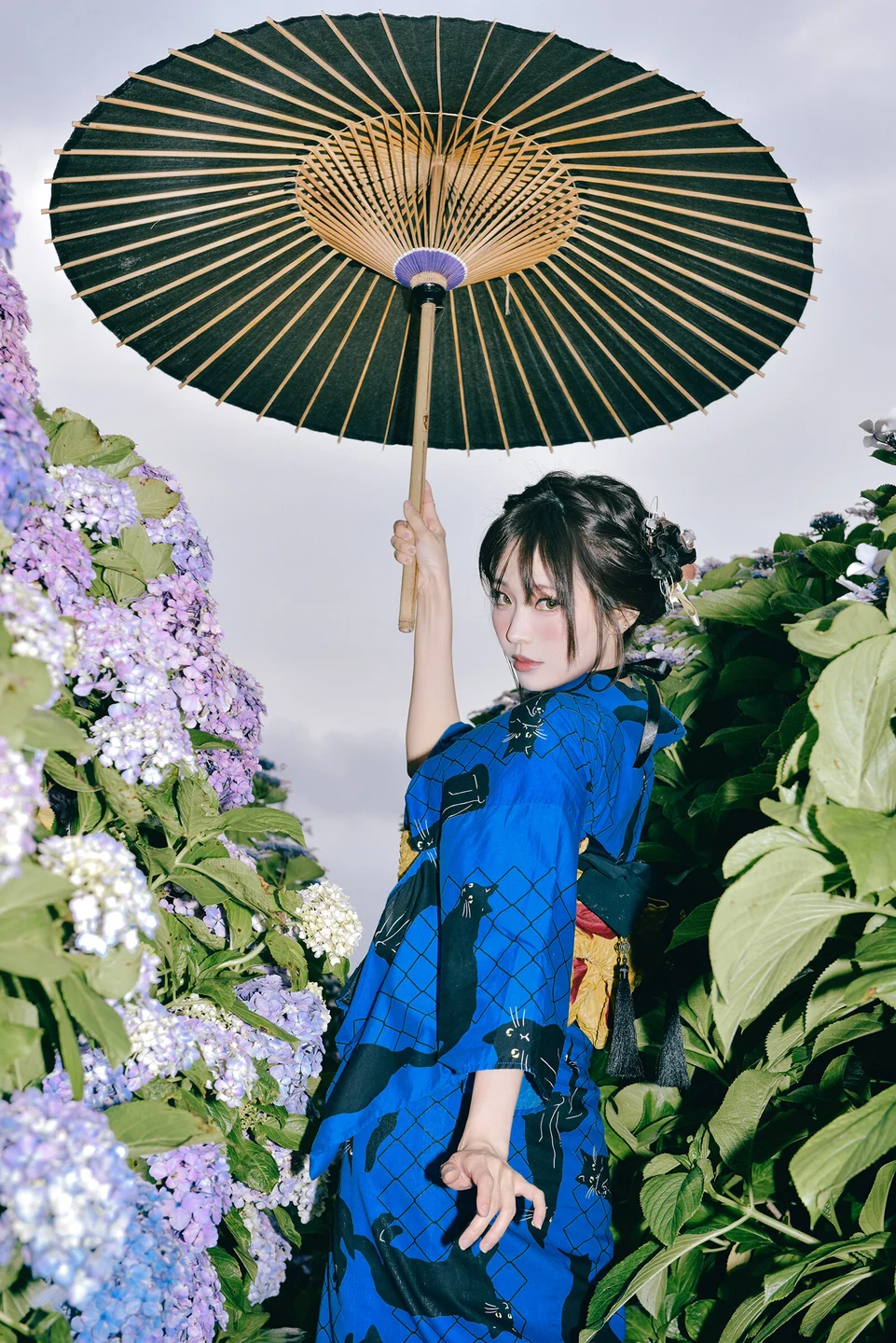 ElyEE子 - Rainy Season Black Cat [38P,4V-93MB] tg@simisebaisi 【丝足阁】025.webp